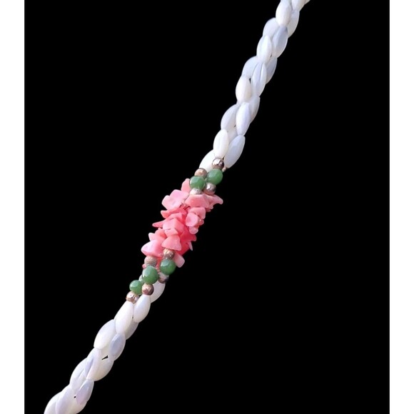 VTG Mother of Pearl Angel Skin Pink Coral Jade Triple Strand Twist 22" Necklace - Picture 3 of 4